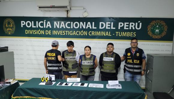 Según la Policía Nacional del Perú, se trata de tres sujetos que se encargarían de administrar armas, municiones y hasta radios a una banda dedicada a asaltar a los extranjeros