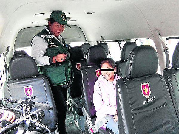 Autos y taxis están impedidos de brindar servicio de movilidad escolar