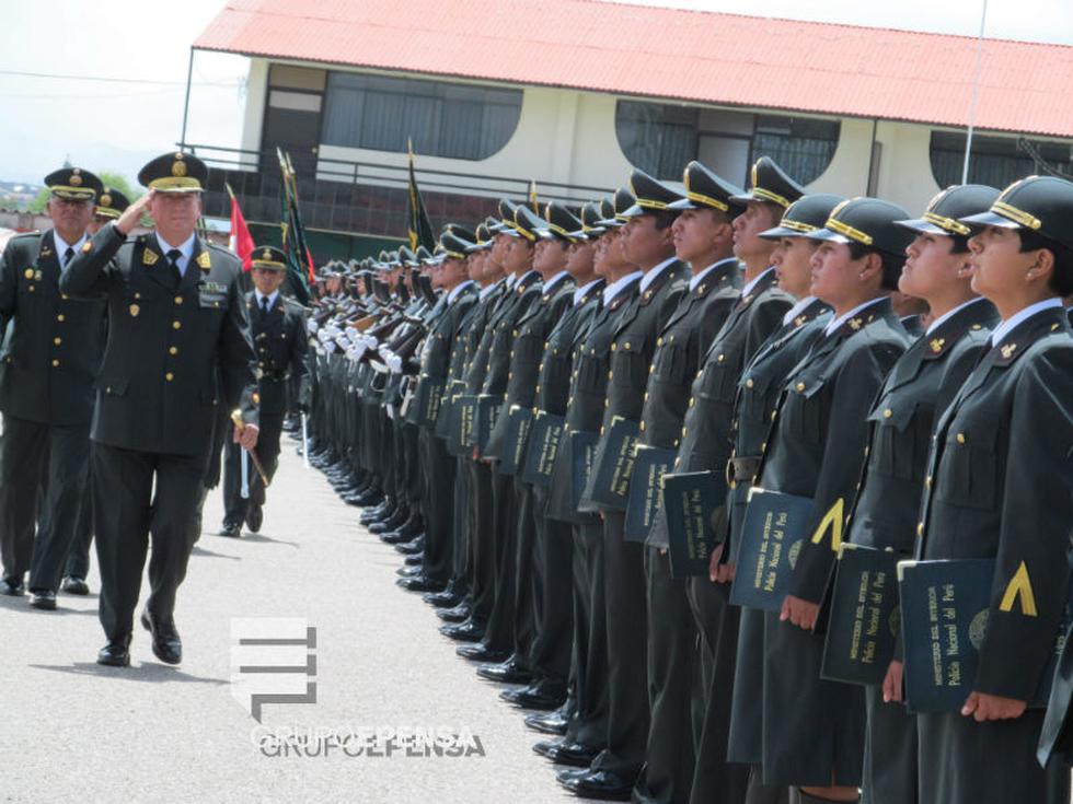 160 suboficiales se gradúan de Escuela Técnica PNP de Huancayo