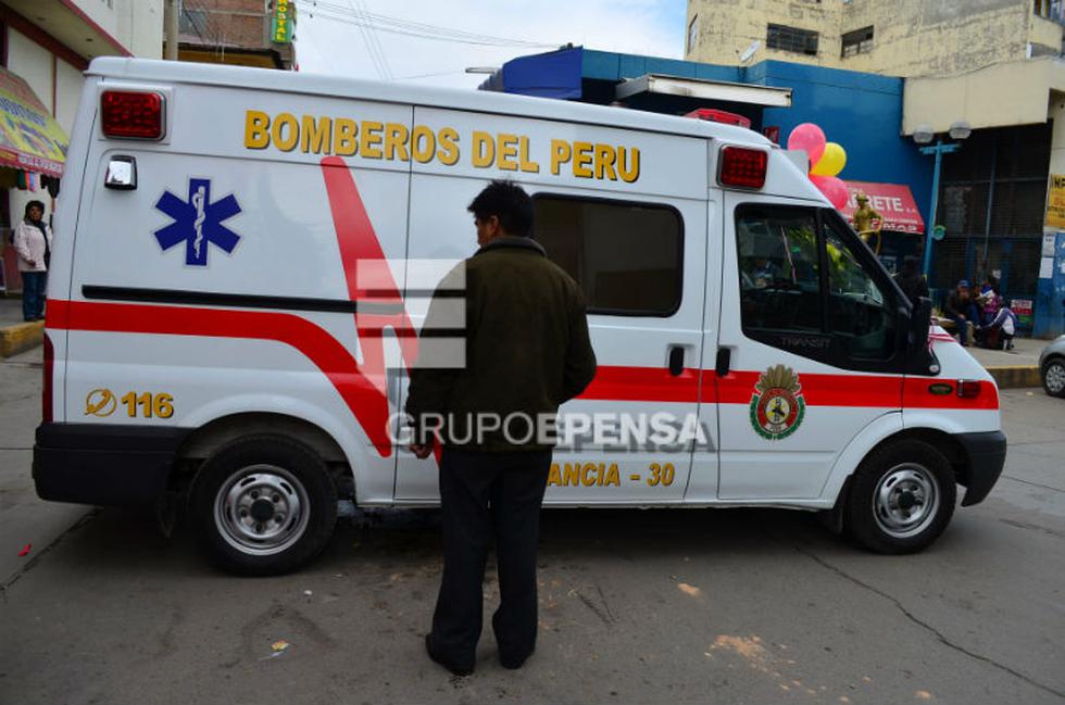 Entregan ambulancia a bomberos de Huancayo 