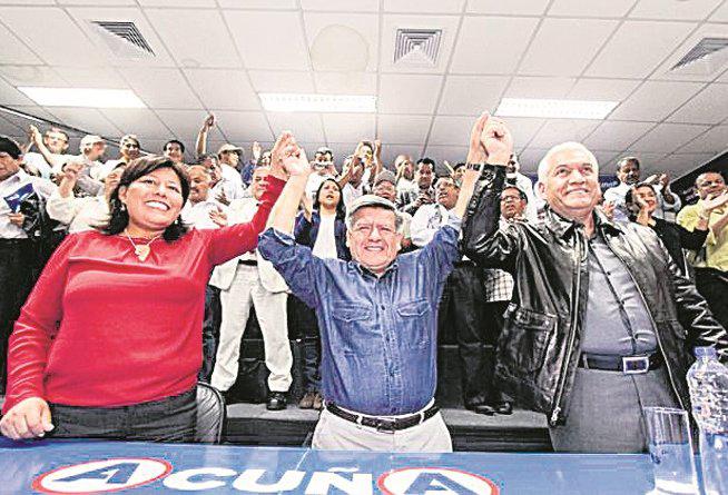 Parlamentaria Natalie Condori irá a la reelección por Tacna con César Acuña