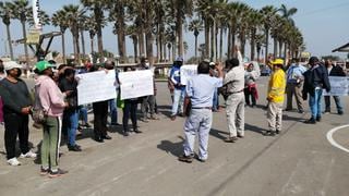 Chincha: Trabajadores de la Municipalidad Distrital de El Carmen exigen pago de remuneraciones 