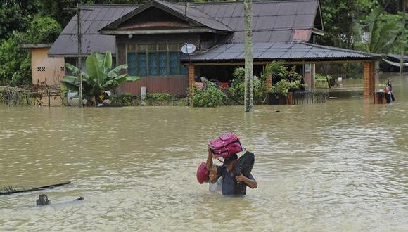 Malasia: Evacúan 17 mil personas por inundaciones