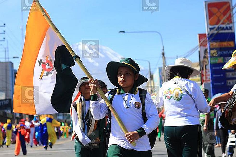 CIRCA celebró sus 59 años con colorido corso (FOTOS)