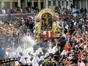 Señor de los Milagros, en Ica