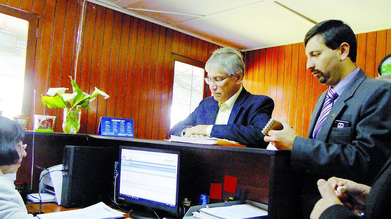 Aurelio Pastor cobra deuda en el Gobierno Regional de Áncash 