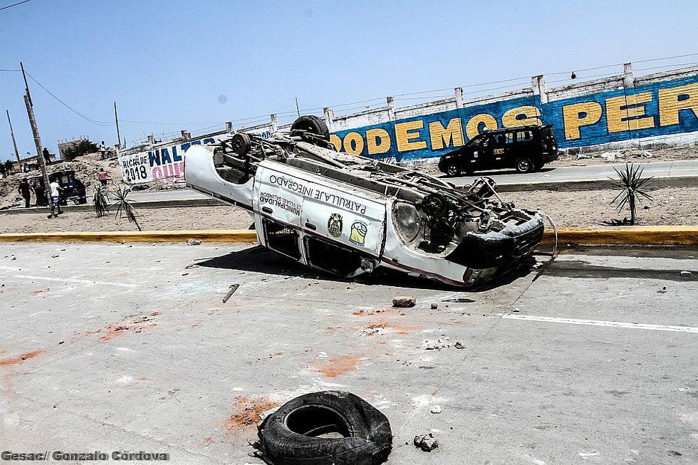 Violento desalojo en Villa El Salvador. 
