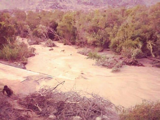 Vía Jaquí - Coracora interrumpida por desborde del río Yauca