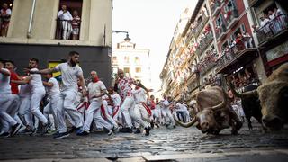 Postales del primer e intenso encierro de San Fermín (FOTOS)