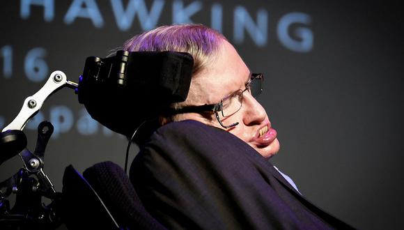 Stephen Hawking: Arrestan a mujer que amenazó de muerte al científico (VIDEO)