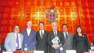 Arequipa: Presentan libro 'Don Quijote de la Mancha' traducido al quechua