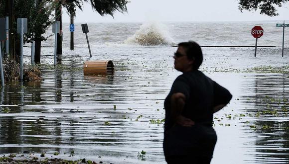 Huracán Barry se debilita pero eso empeorará las condiciones climatológicas