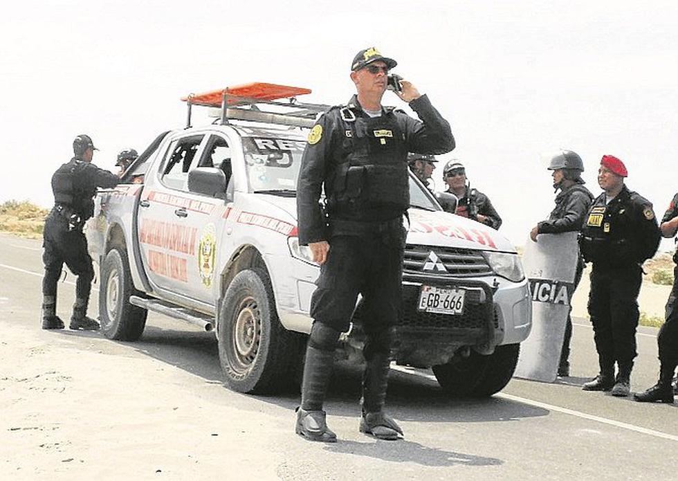 Diez oficiales de la Policía de Piura y Sullana pasan al retiro