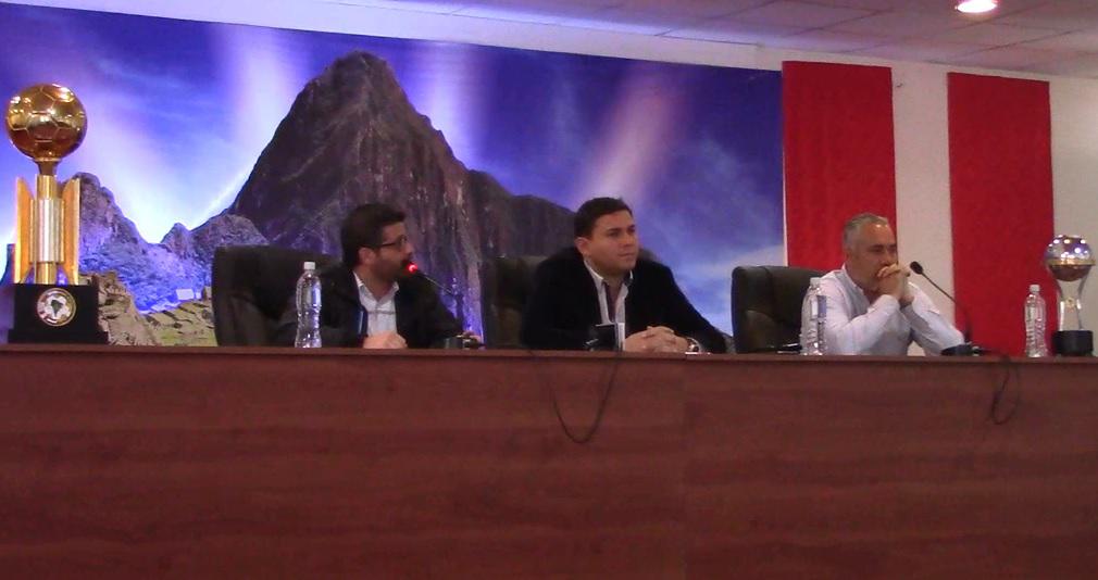 Tarjeta del hincha, agua mineral y festival internacional para financiar a Cienciano 