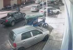 Piura: Cámaras de seguridad captan robo de moto en exterior del Gobierno Regional