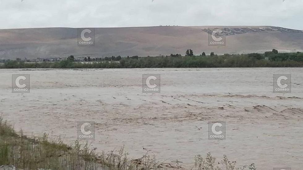 Río Tambo comenzó a llevarse la defensa ribereña en Cocachacra