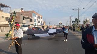 Pobladores de Chimbote se movilizan en rechazo a violencia en el sur (VIDEO)