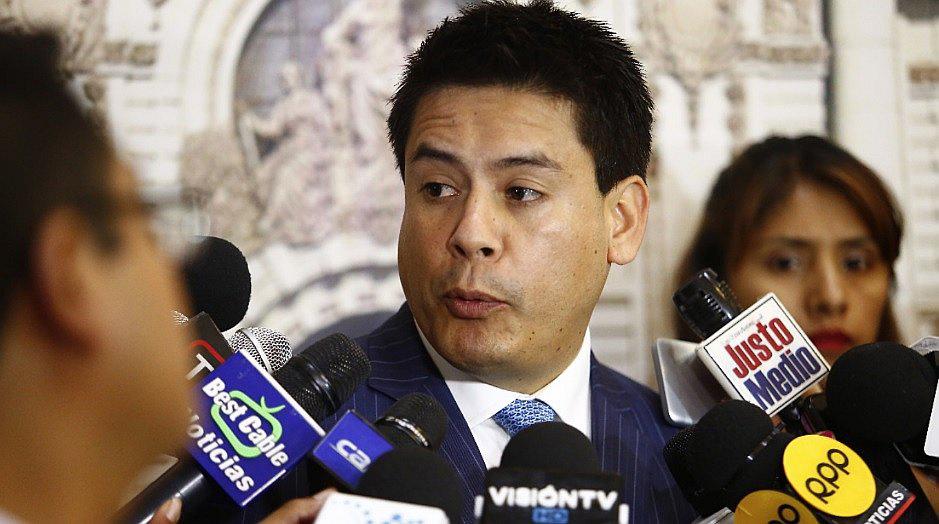 Edu Vergara: "Jóvenes no deben ser simples espectadores de lo que pasa en el país"