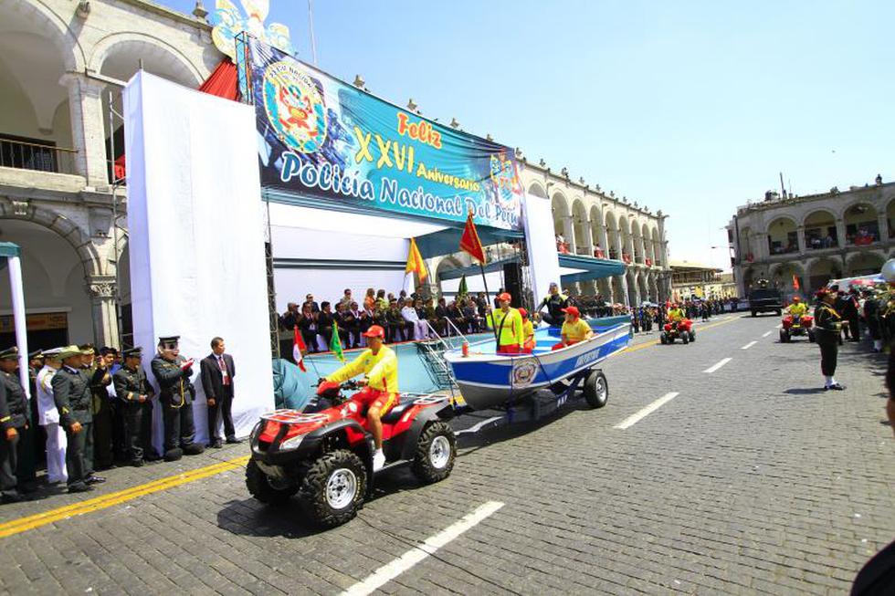 Así se celebró el XXVI aniversario de la PNP (fotos)