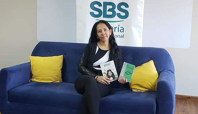 “La poesía escrita por mujeres debe ser más valorada”