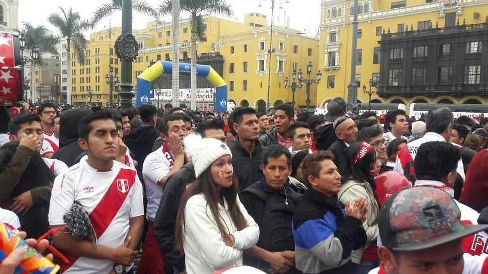 Lamento de hinchas tras eliminación de Perú en el Mundial Rusia 2018 (GALERÍA)