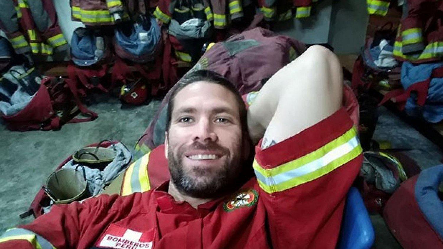 'Paco' Bazán estuvo de servicio como bombero voluntario en Año Nuevo (FOTOS)
