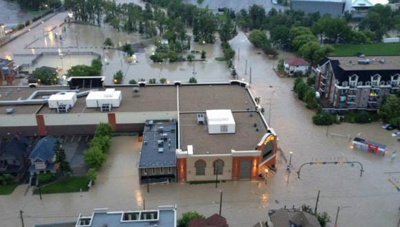 Canadá: Más de 75 mil evacuados y dos muertos por fuertes inundaciones
