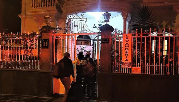 500 turistas extranjeros se resguardan en hoteles de Arequipa
