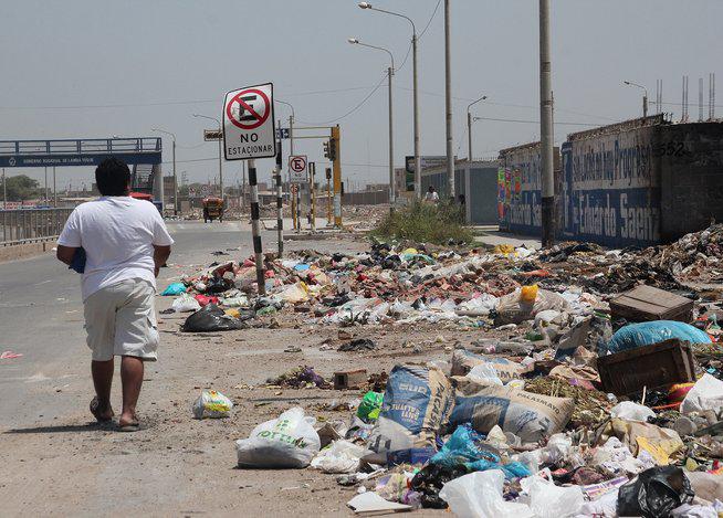 Piden intervención de la Fiscalía por basurales en Moshoqueque (VIDEO)