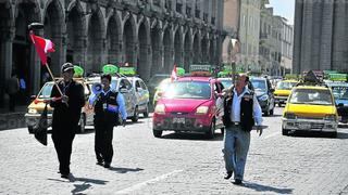 Taxistas protestan contra la Municipalidad Provincial de Arequipa