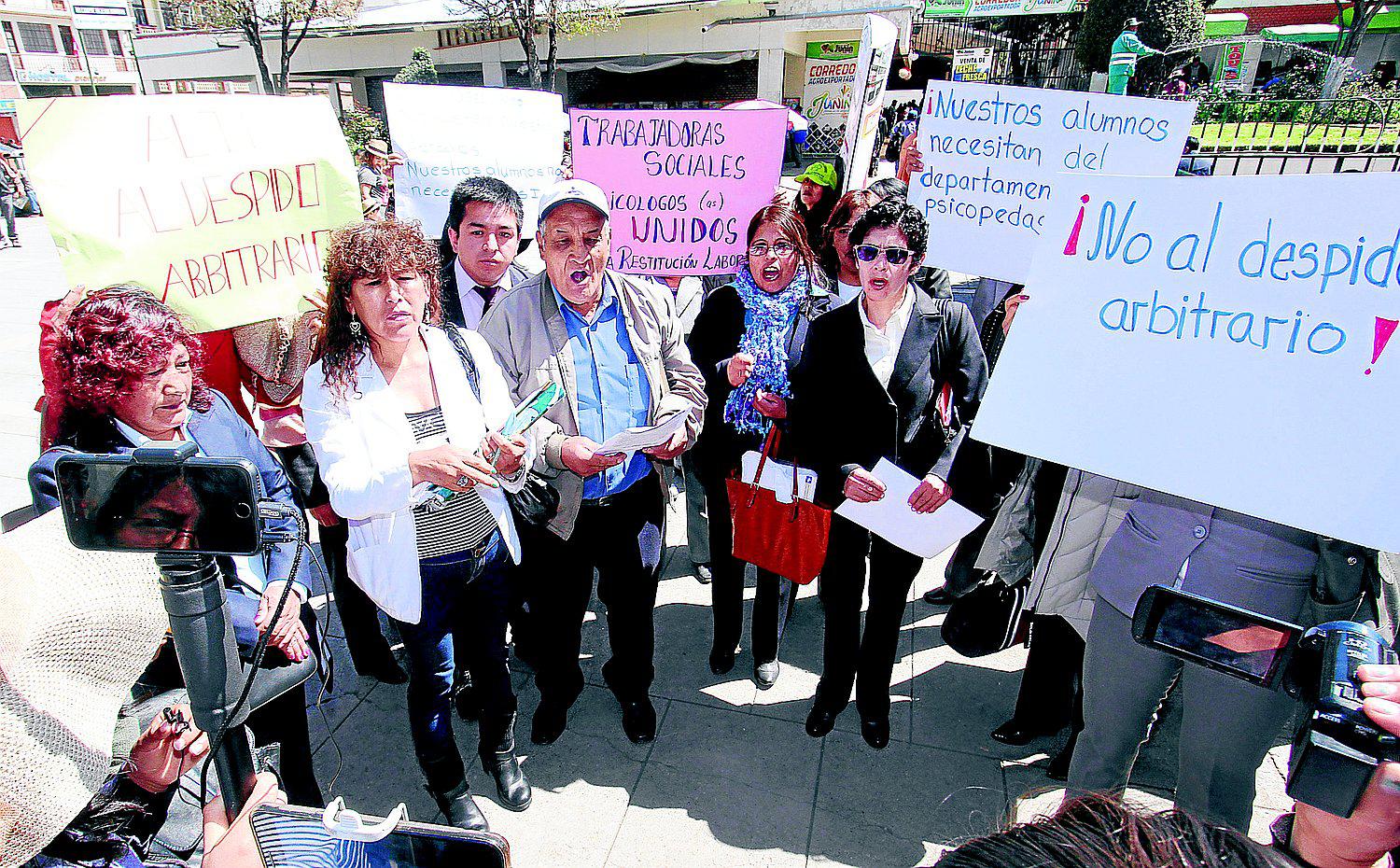​25 colegios de Huancayo se quedan sin psicólogos por falta de presupuestos