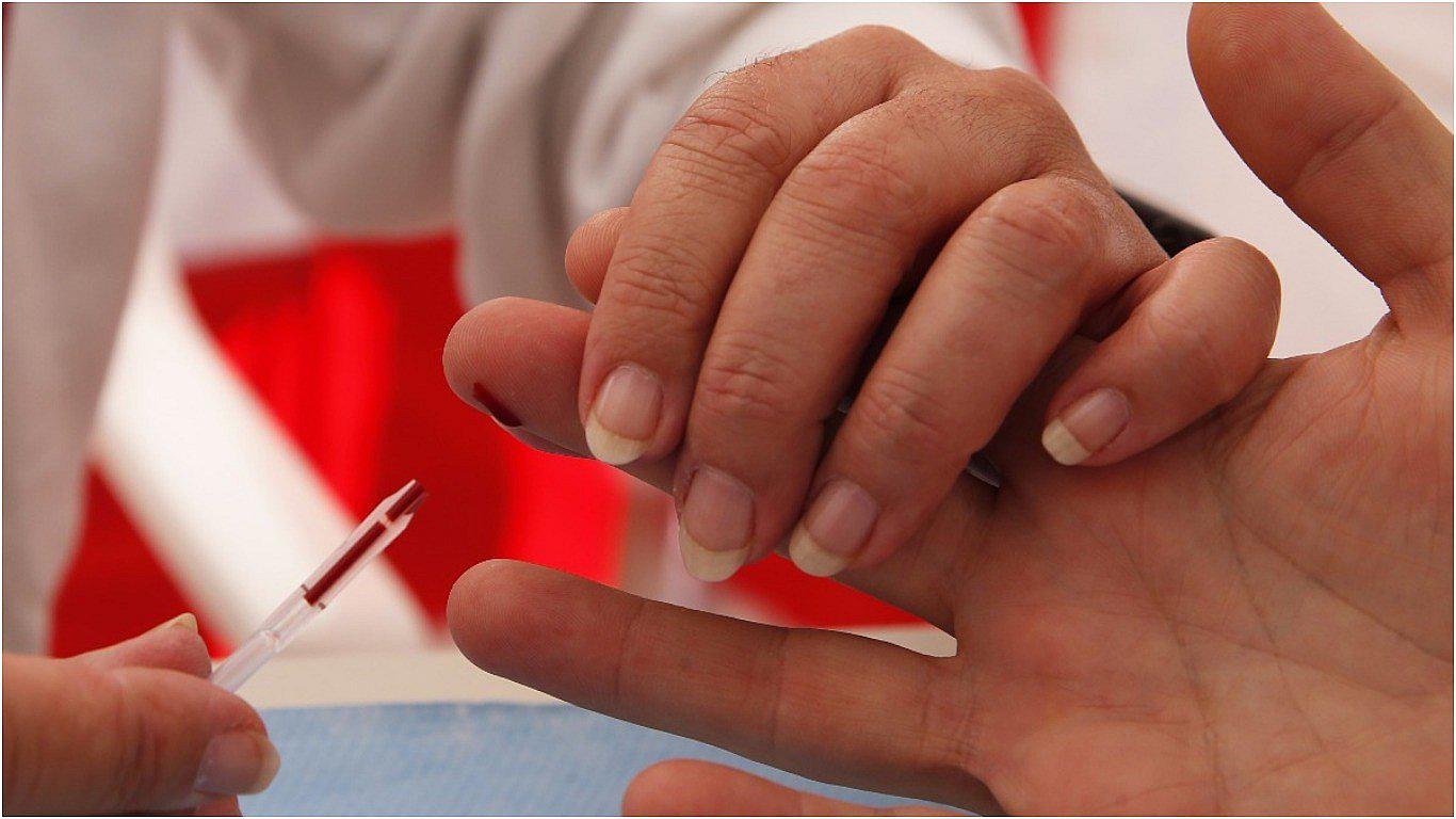 VIH: ​vacuna podría sustituir al tratamiento diario, pero crece resistencia a los fármacos 