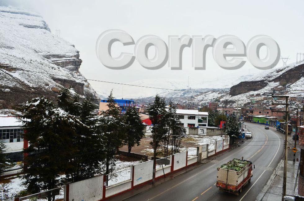 La Oroya amanece con nieve y con 2 grados bajo cero (FOTOS)