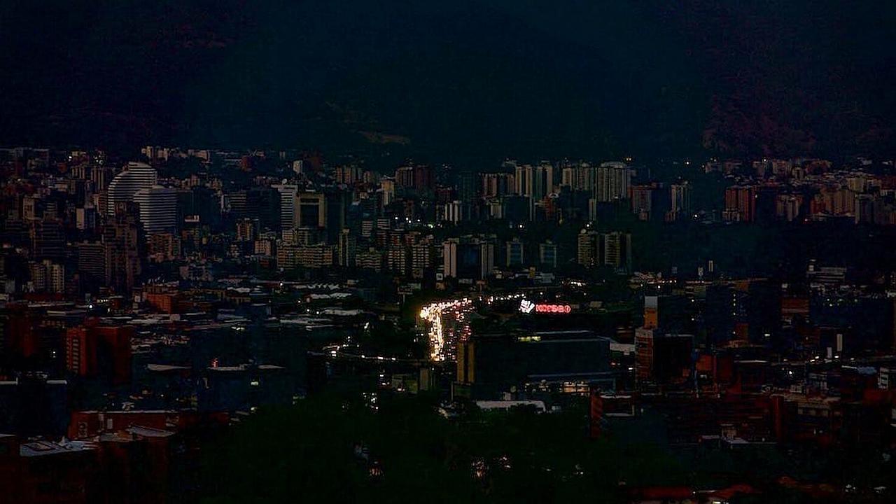 Reportan nuevo apagón en Venezuela que afecta a 21 ciudades 