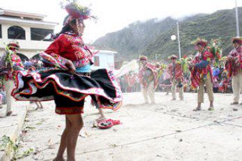 Lares es un
 carnavalón