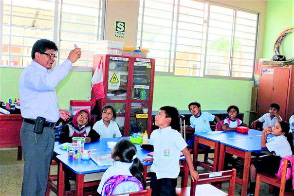 Profesores (Foto: Correo)