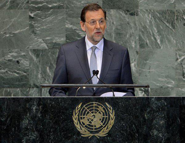 ​Mariano Rajoy fue agredido durante un acto electoral (VIDEO)