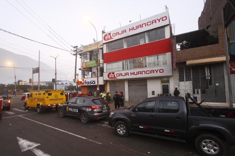 Frustran robo de cajero automático en Huaycán