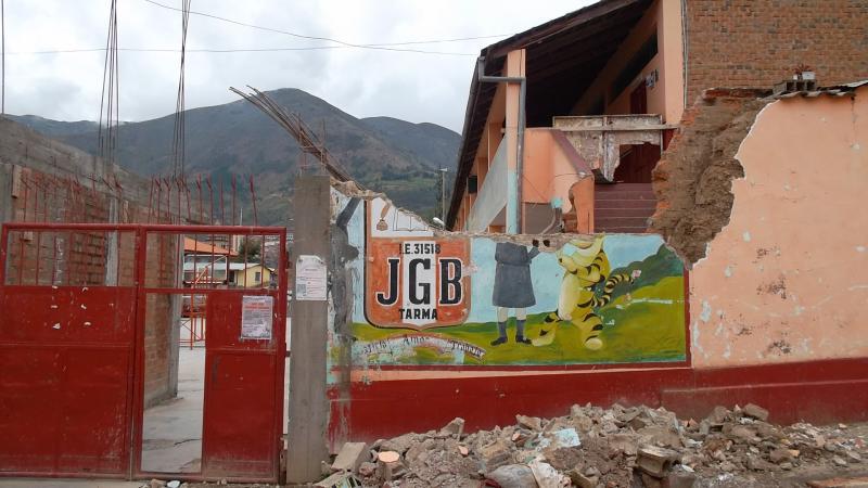 Tarma: Pared de escuela se cae tras lluvias