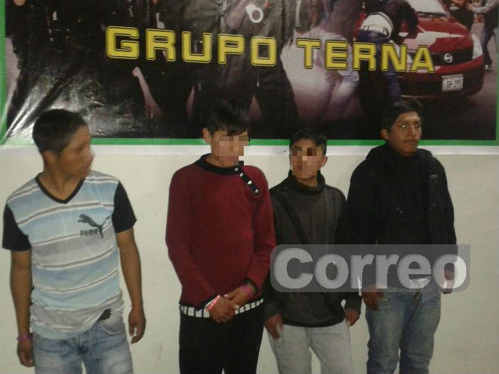 Los atrapan bailando reggaetón