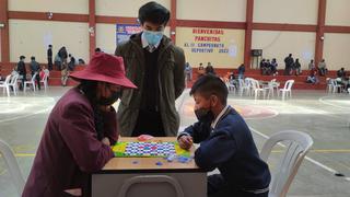 Escolares aprenden matemática jugando en Huancavelica