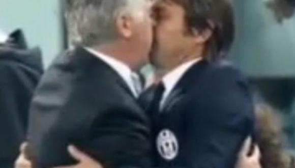 ¿Se besaron Ancelotti y Conte cuando se encontraron? (Video)