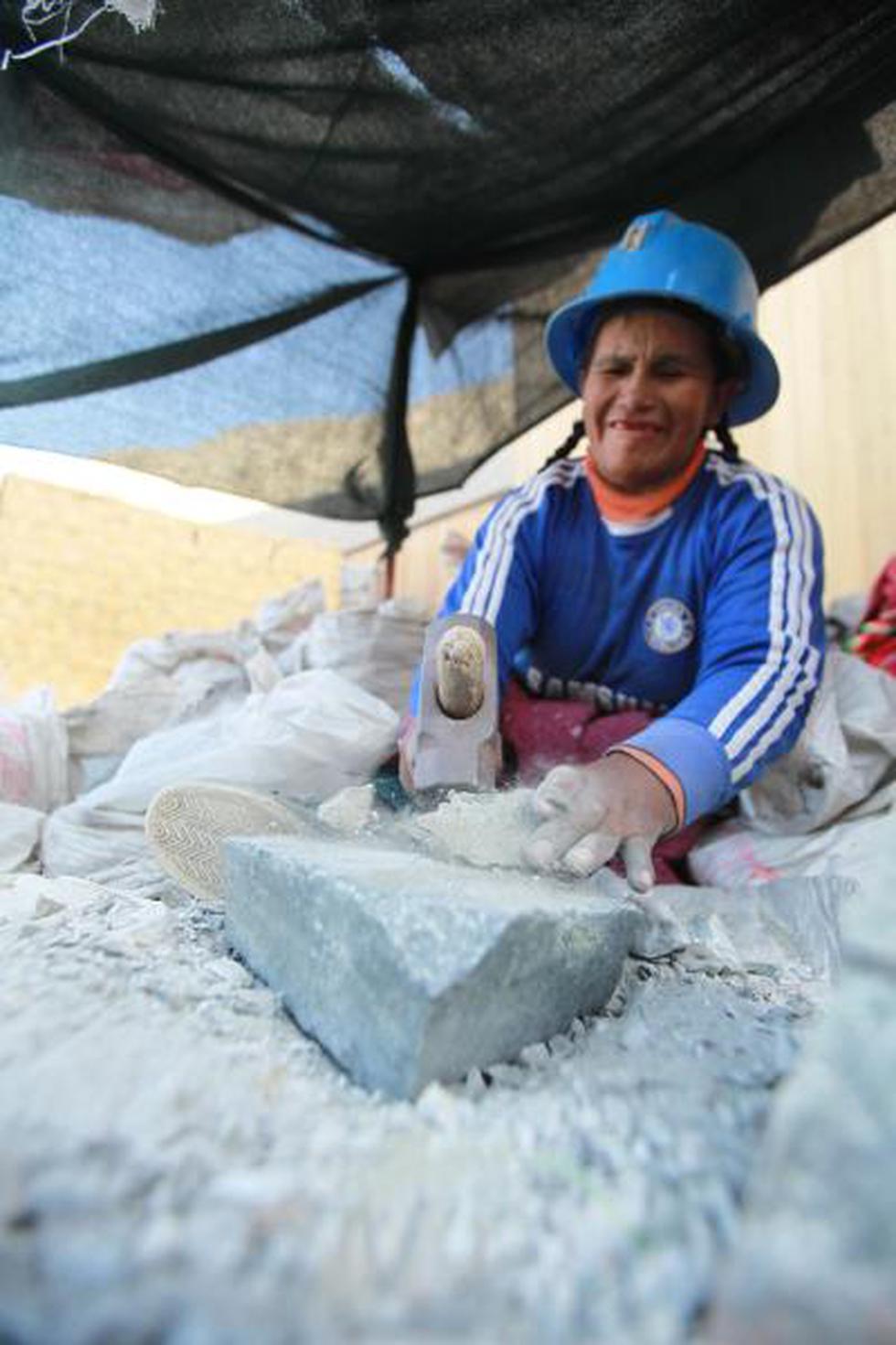 Secocha: El oro da de comer a más de 10 mil