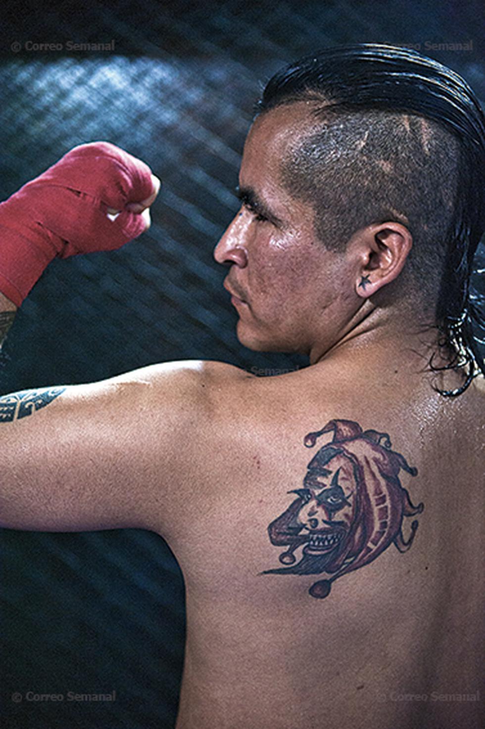 Puños que salvan: psicólogo usa el deporte para combatir la violencia