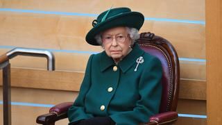 Isabel II no estará en discurso del trono y la reemplaza el príncipe Carlos
