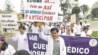 Médicos evalúan suspender huelga