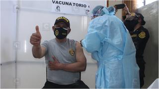 Inicia jornada de vacunación de agentes de la Policía Nacional en la región Junín (FOTOS)