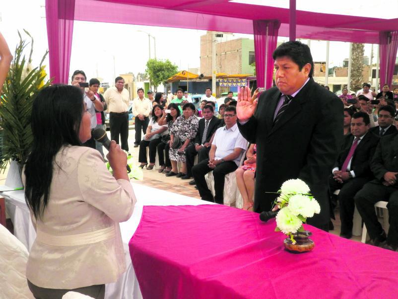 Alcaldes toman el mando municipal