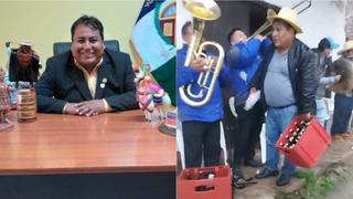 Alcalde de Huaytará es captado sin mascarilla y cargando cervezas en aniversario de distrito de Huancavelica