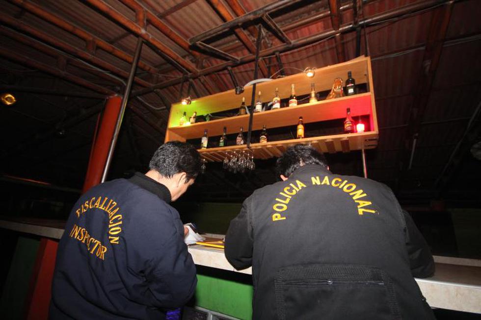 En 'megaoperativo' intervienen a damas de compañía y "clientes" en Chosica